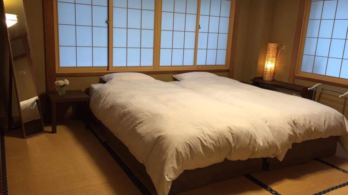 Hakuba Landmark Iwatake Lodge Екстериор снимка